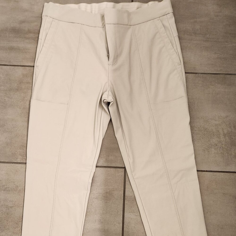 Athleta stash pant size 8 beige